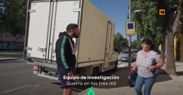 Equipo de investigación vive una discusión entre vecinos en las Tres Mil Viviendas (Atresmedia).