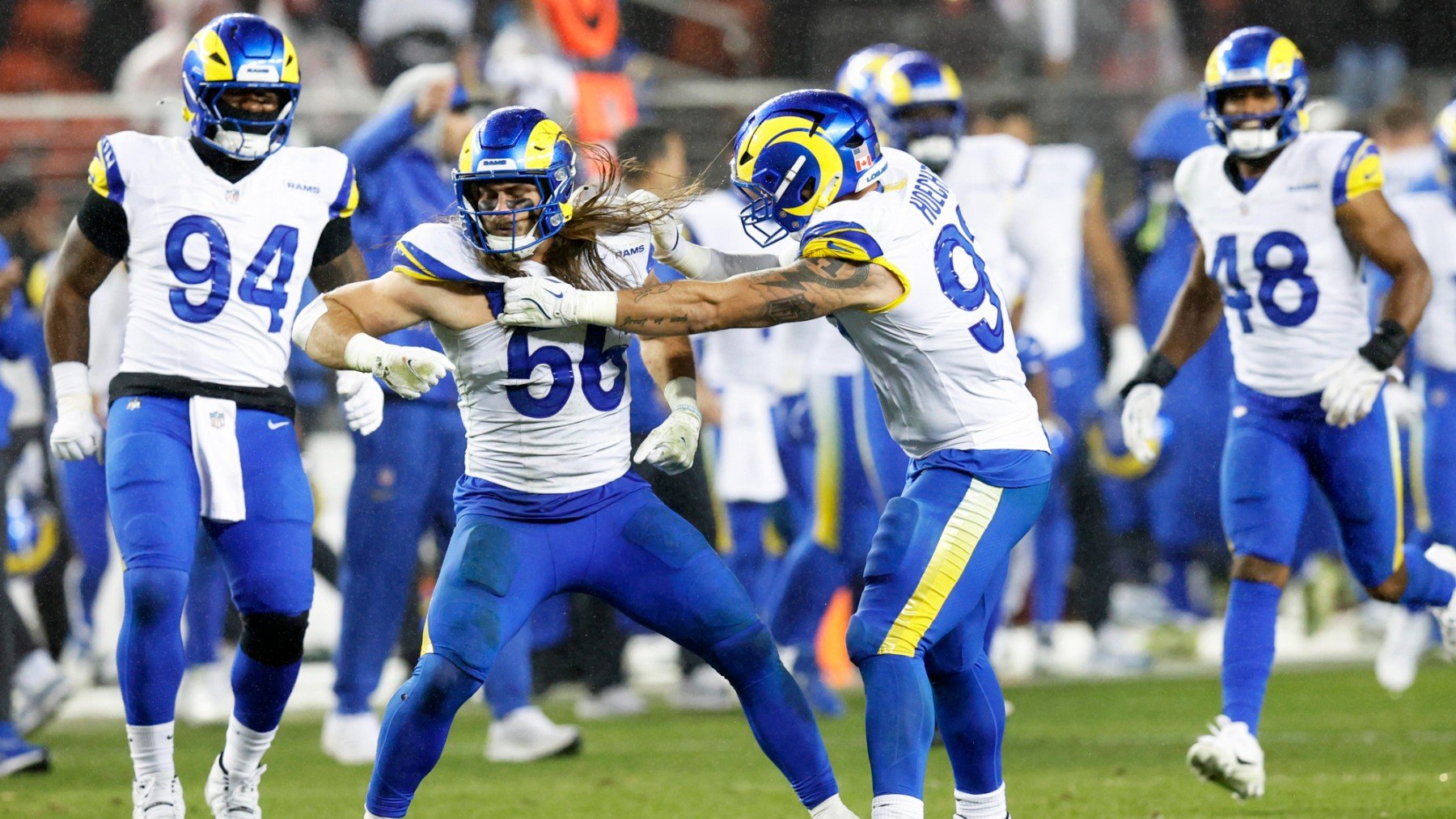 Los jugadores de los Rams, en un partido. (EFE)