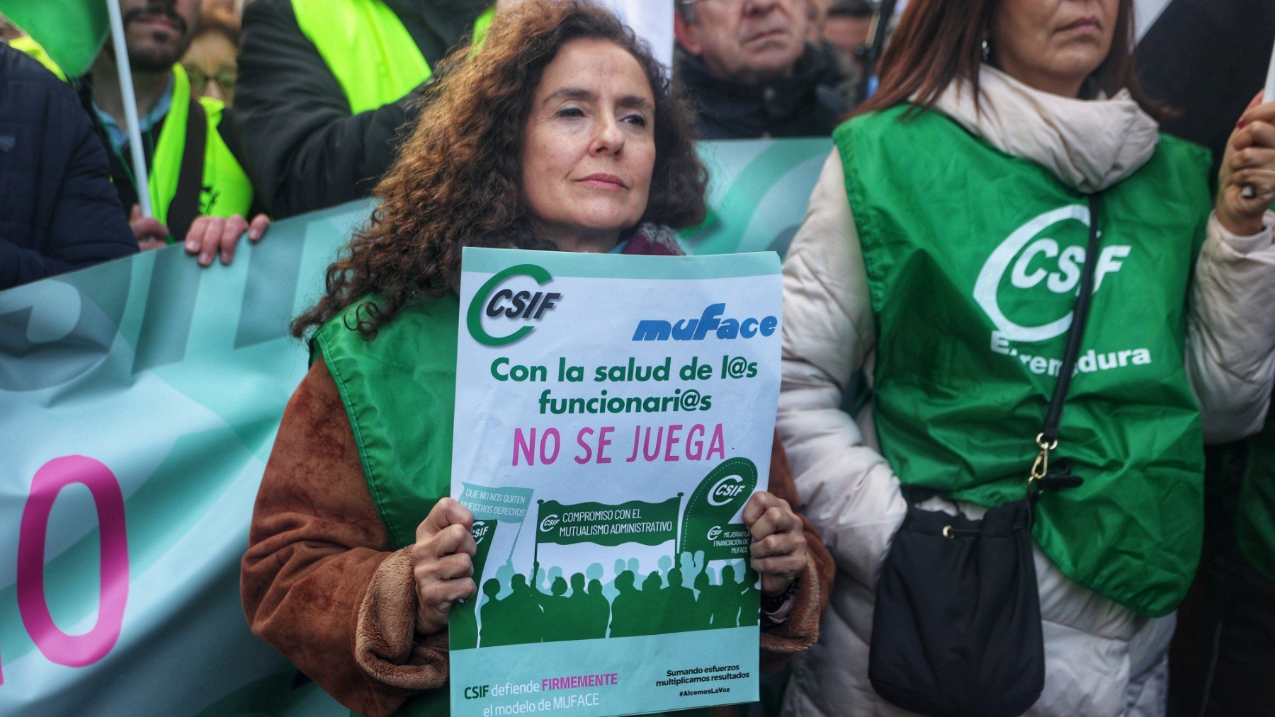 Una funcionaria pública en una manifestación de MUFACE. (EP)