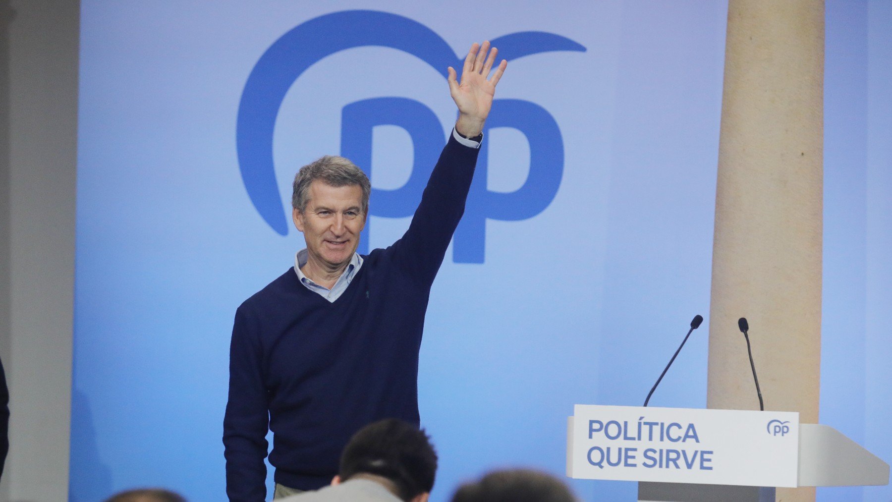 Feijóo este domingo en Oviedo. (Foto: EFE)