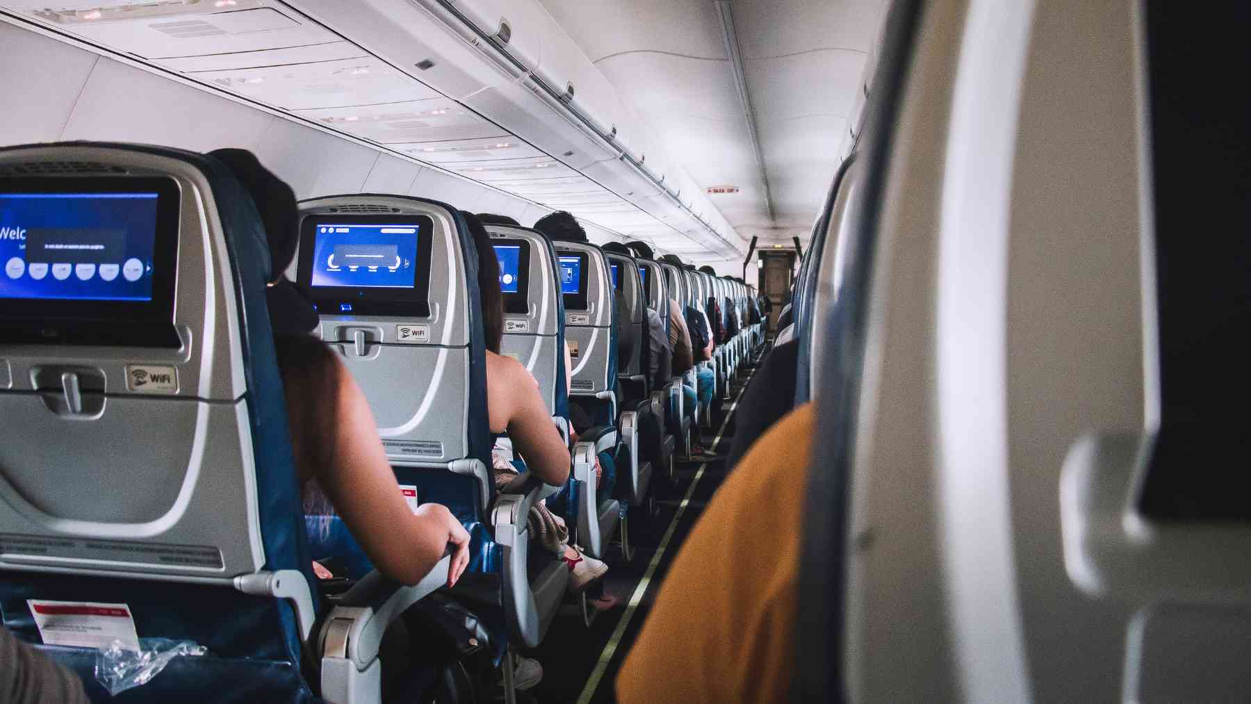 Interior de un avión.