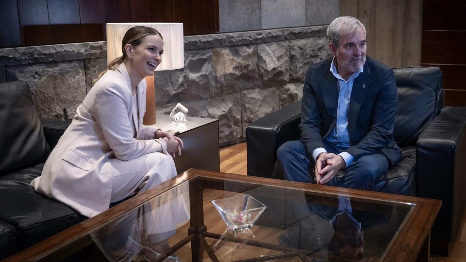 La presidenta del Govern balear, Marga Prohens y el presidente de Canarias, Fernando Clavijo. (Europa Press)