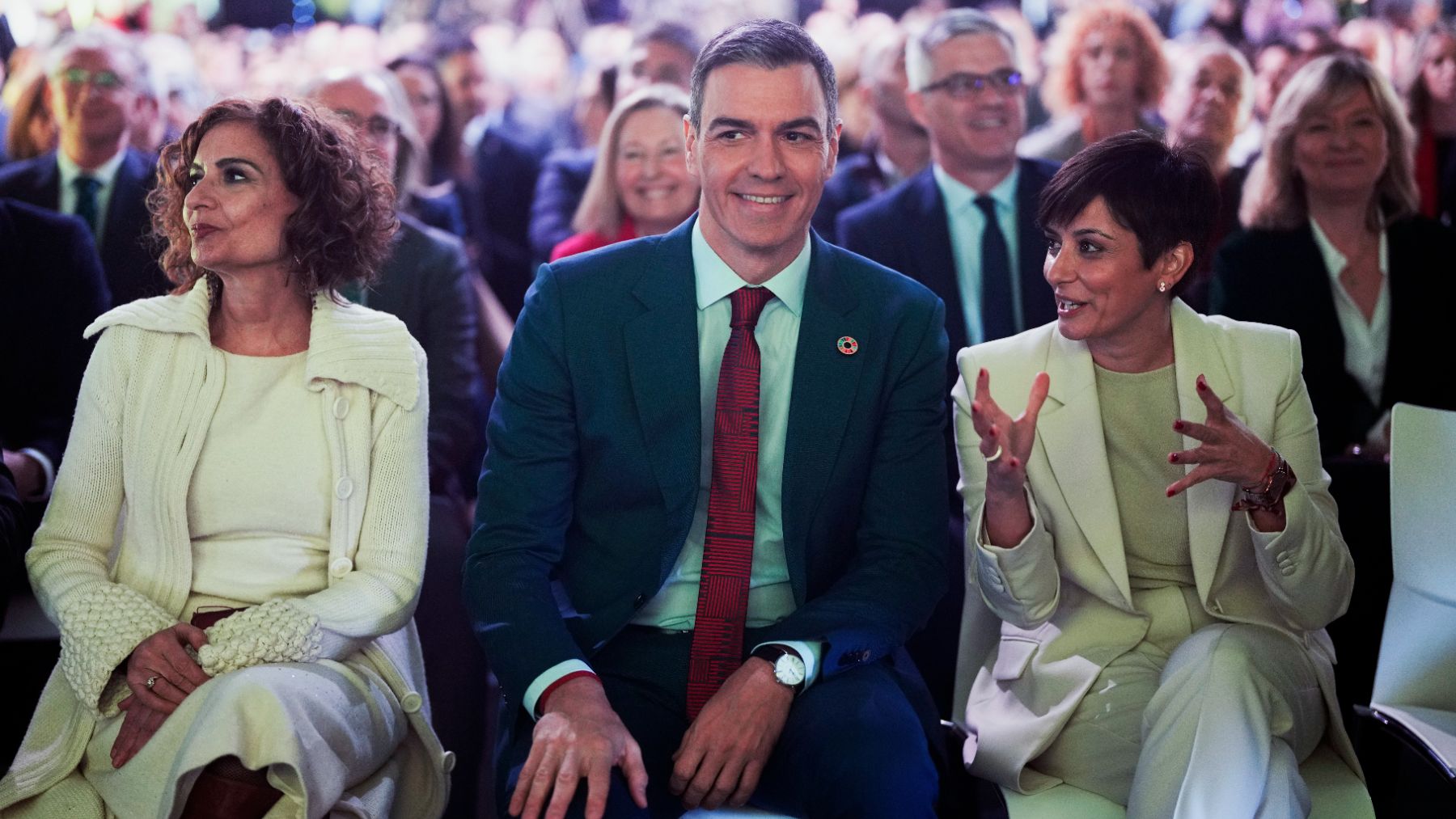 María Jesús Montero, Pedro Sánchez e Isabel Rodríguez.