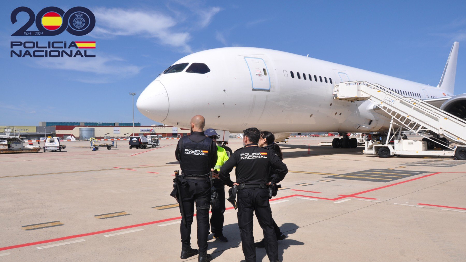 La Policía expulsa a 20 delincuentes extranjeros.