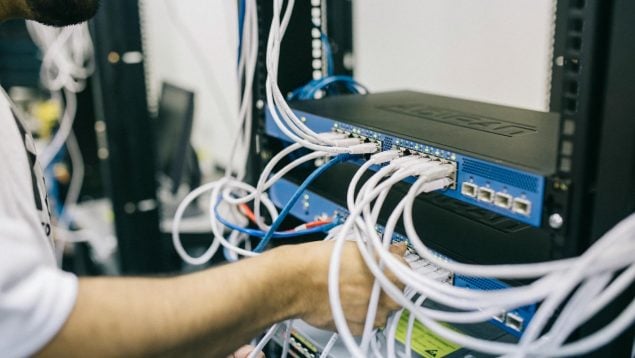 Así está el sector de las telecomunicaciones en España: fuertes en fibra, el reto del 5G rural pendiente