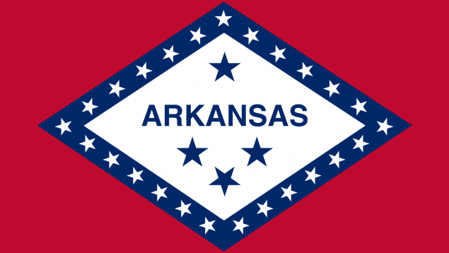 legado de España en Estados Unidos, herencia española en Estados Unidos, bandera de Arkansas, estado de Arkansas, homenaje a España en la bandera de Arkansas, referencias españolas en la enseña de Arkansas.