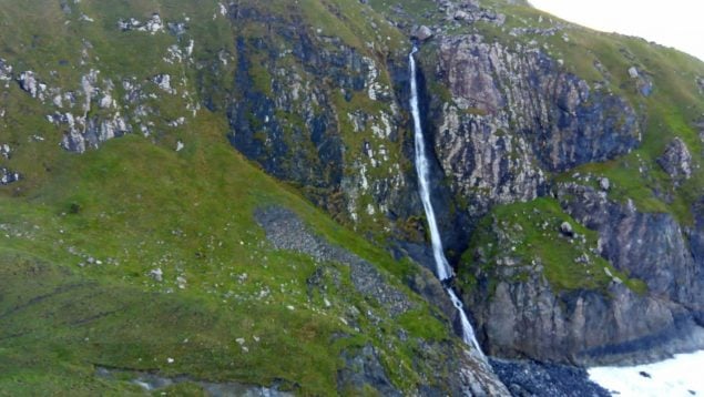 Cascada, ruta senderista, Galicia