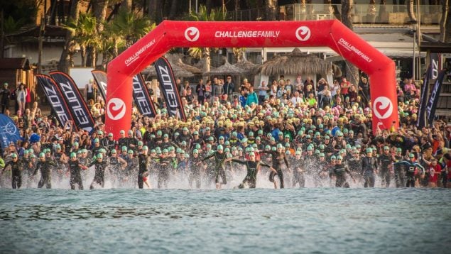 Imagen del triatlón internacional Challenge Peguera Mallorca.