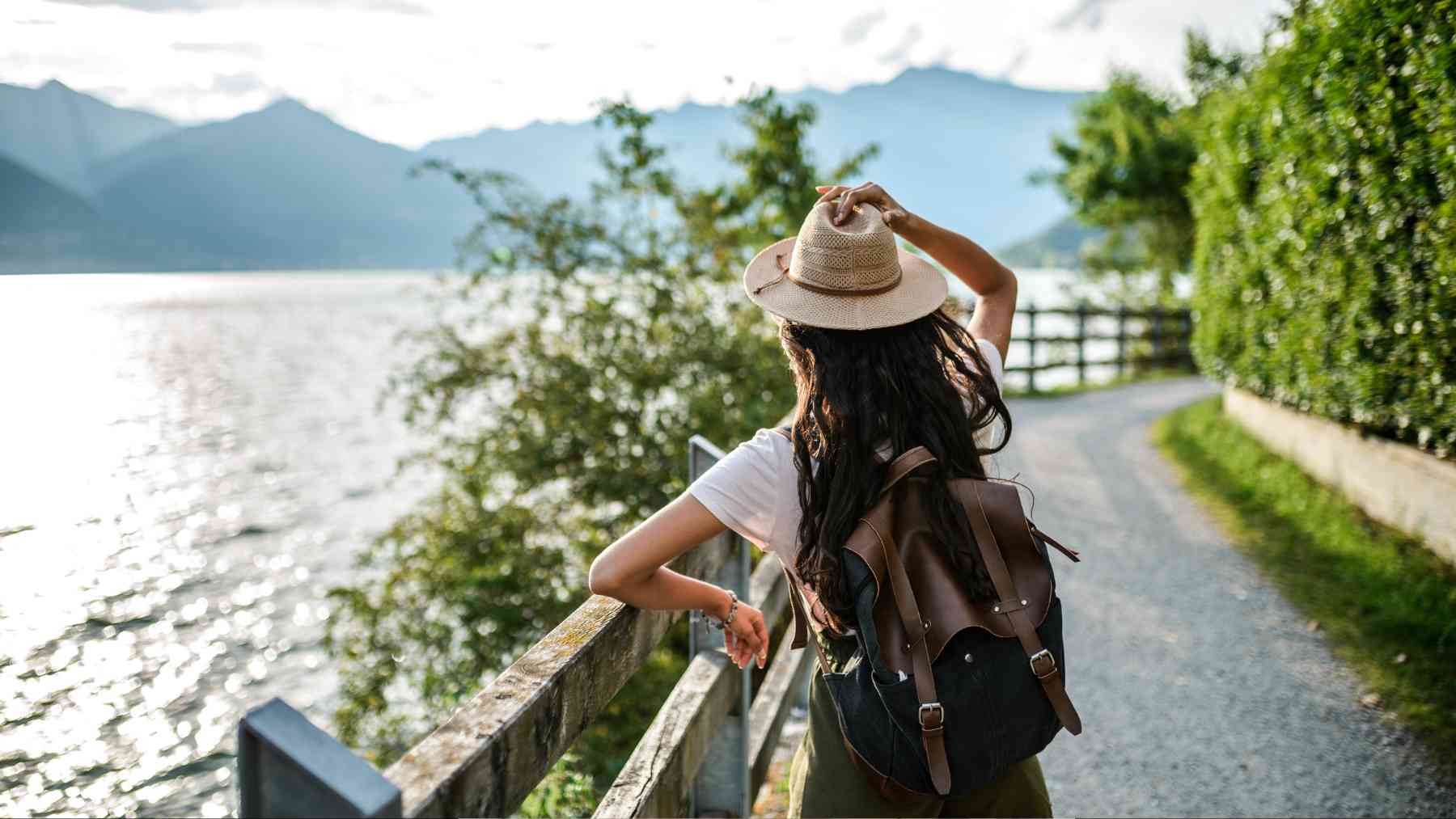 Una mujer de viaje.