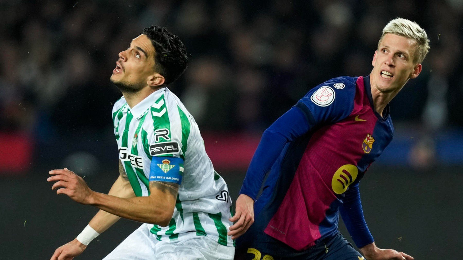 Dani Olmo en el partido del Barça contra el Betis en Copa. (EFE)