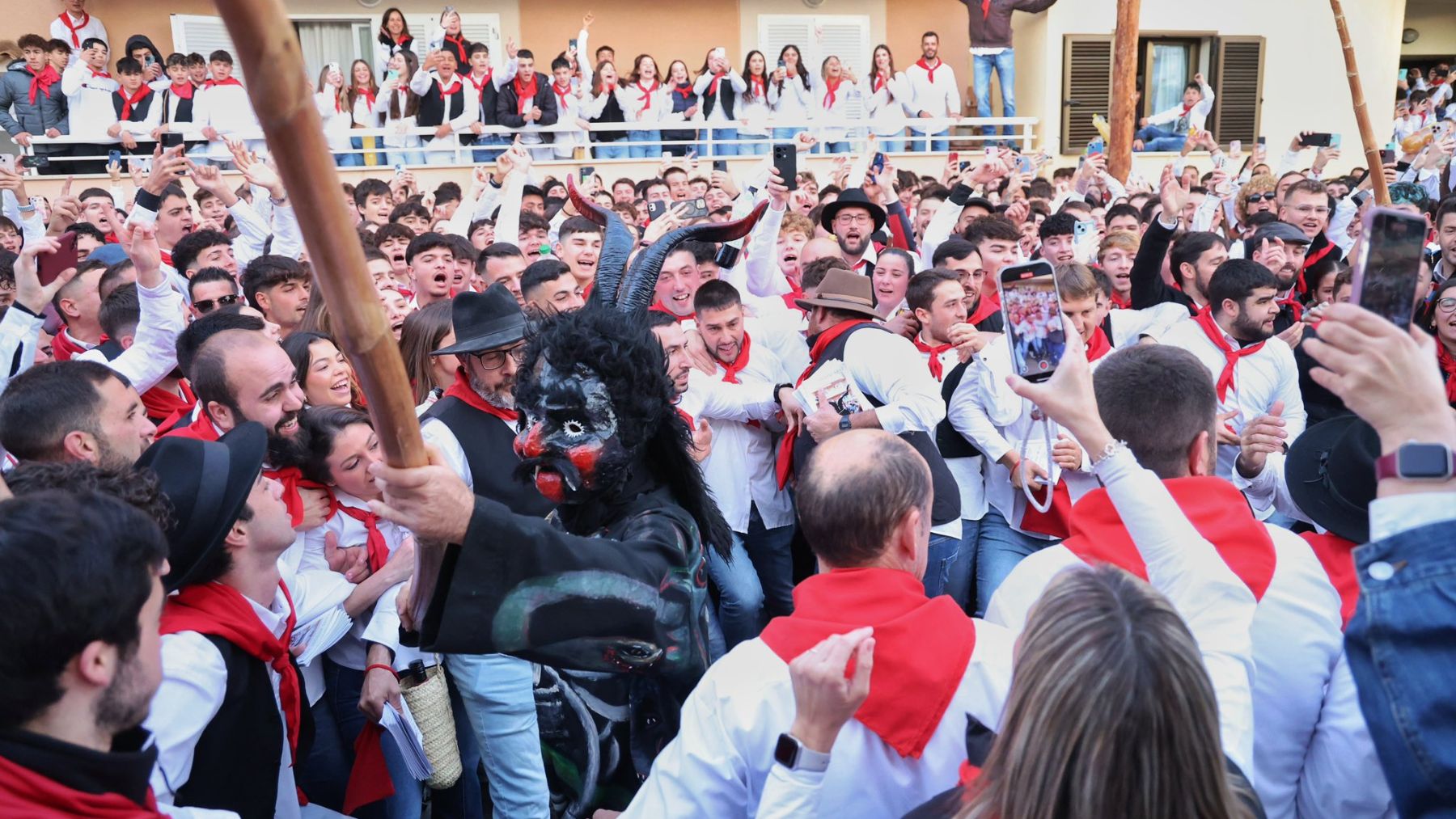 La fiesta de Sant Antoni en Artà.