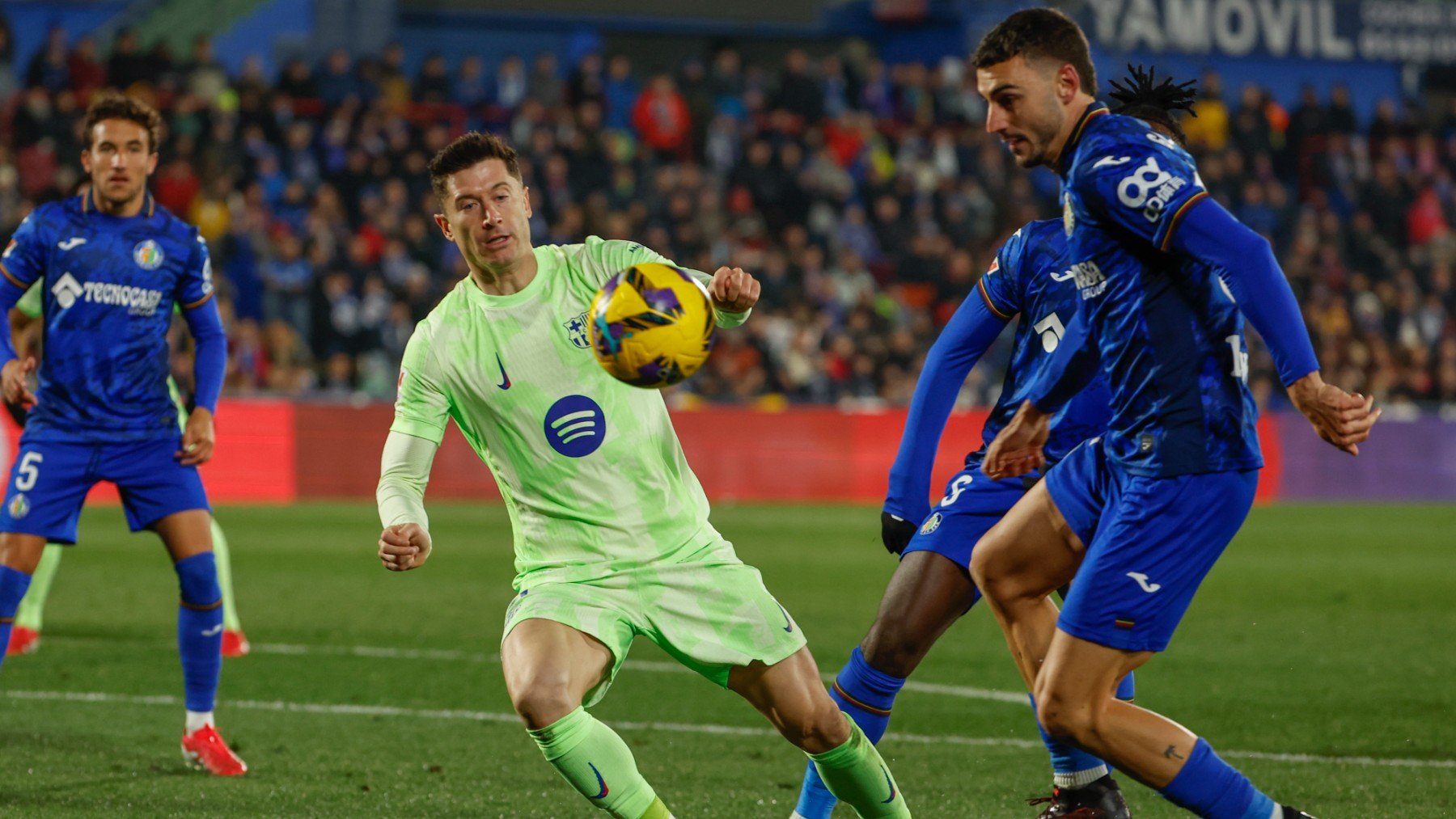 Lewandowski, ante el Getafe. (EFE)