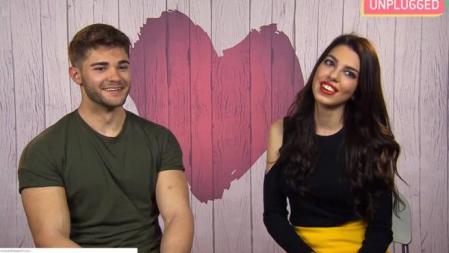 Andrea Gasca e Ismael Nicolás en 'First Dates'. (Mediaset)