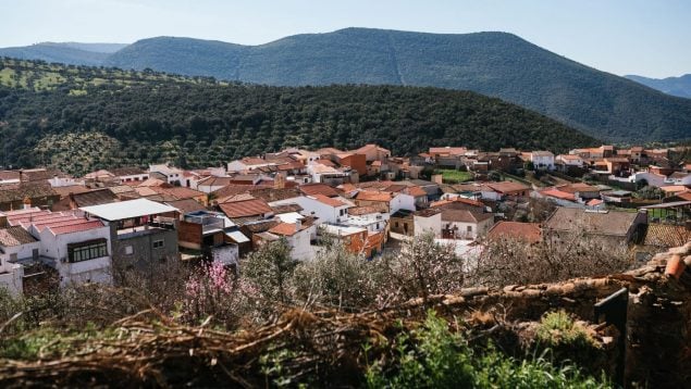 Cómo emigrar en España, razones para mudarte al interior de España, cómo mudarte a un pueblo español, emigrar a la España vaciada.