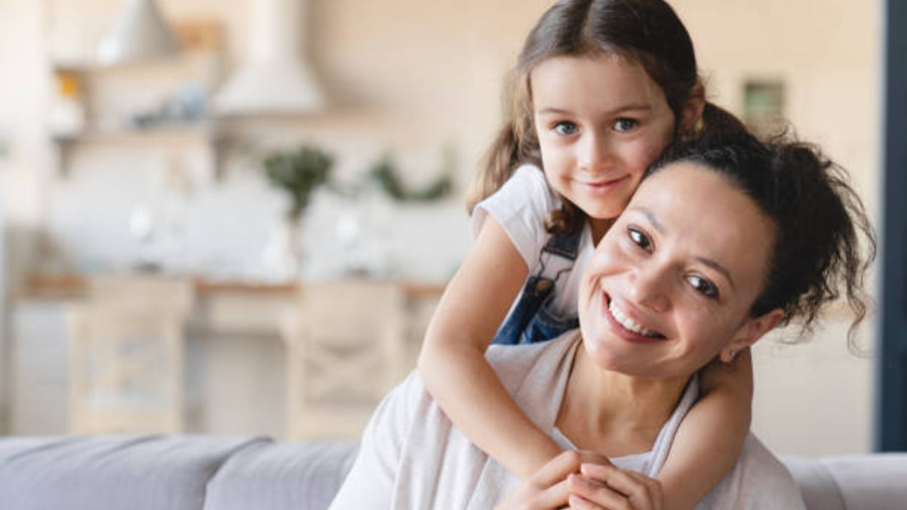 Madre con su hija.