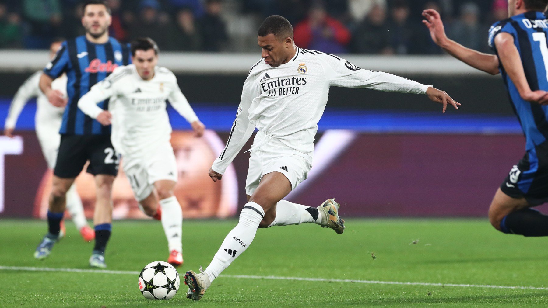 Kylian Mbappé, en el Atalanta-Real Madrid de Champions. (Getty)