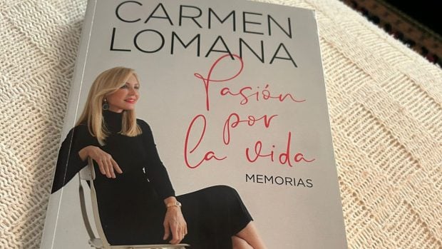 Carmen Lomana y su libro. 