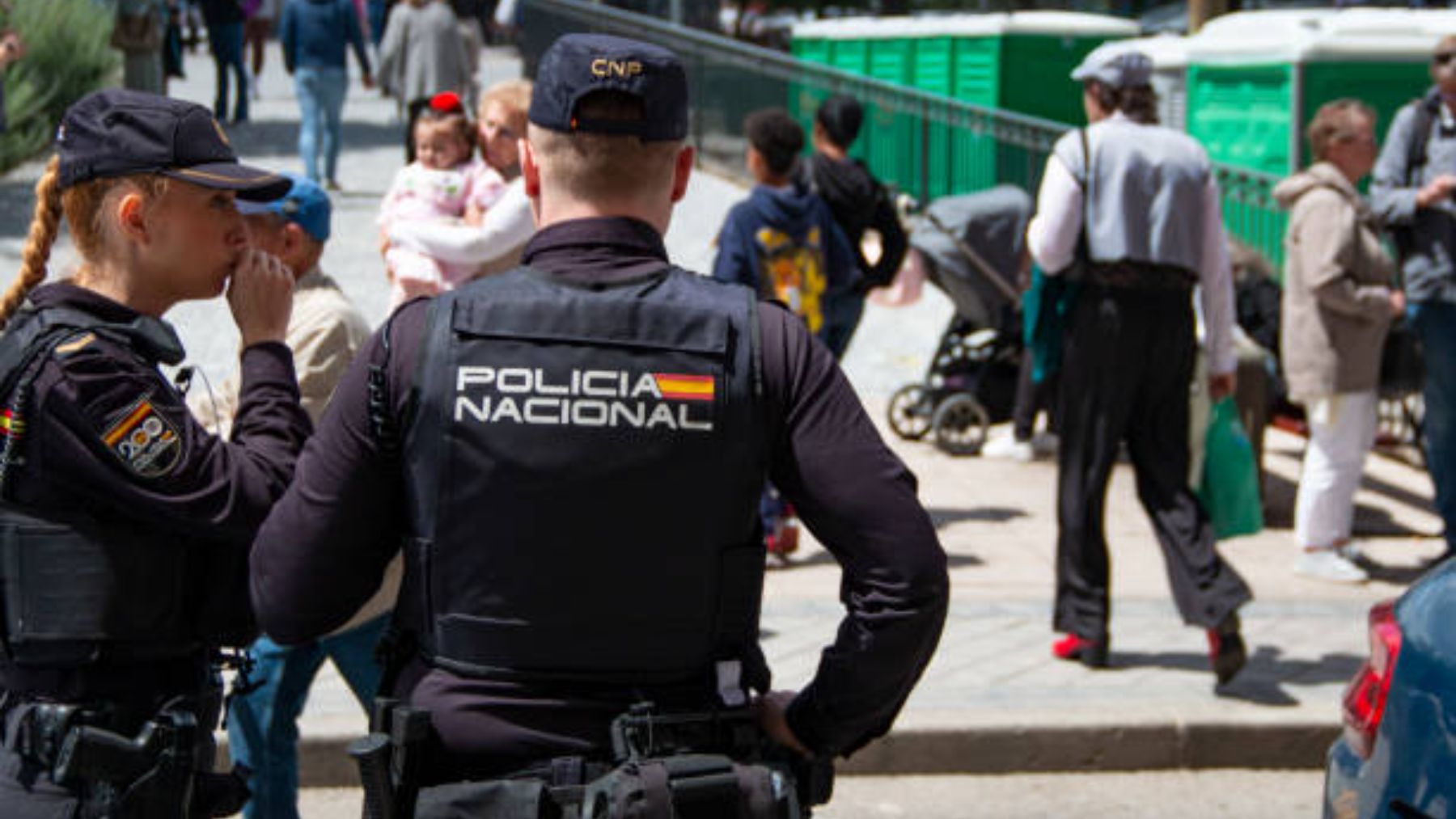 Agentes de la policía nacional.