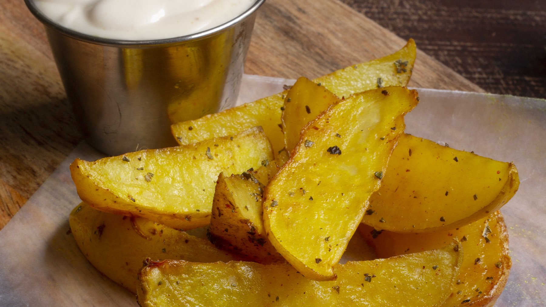 Patatas gajo con mayonesa. Foto: Pexels.