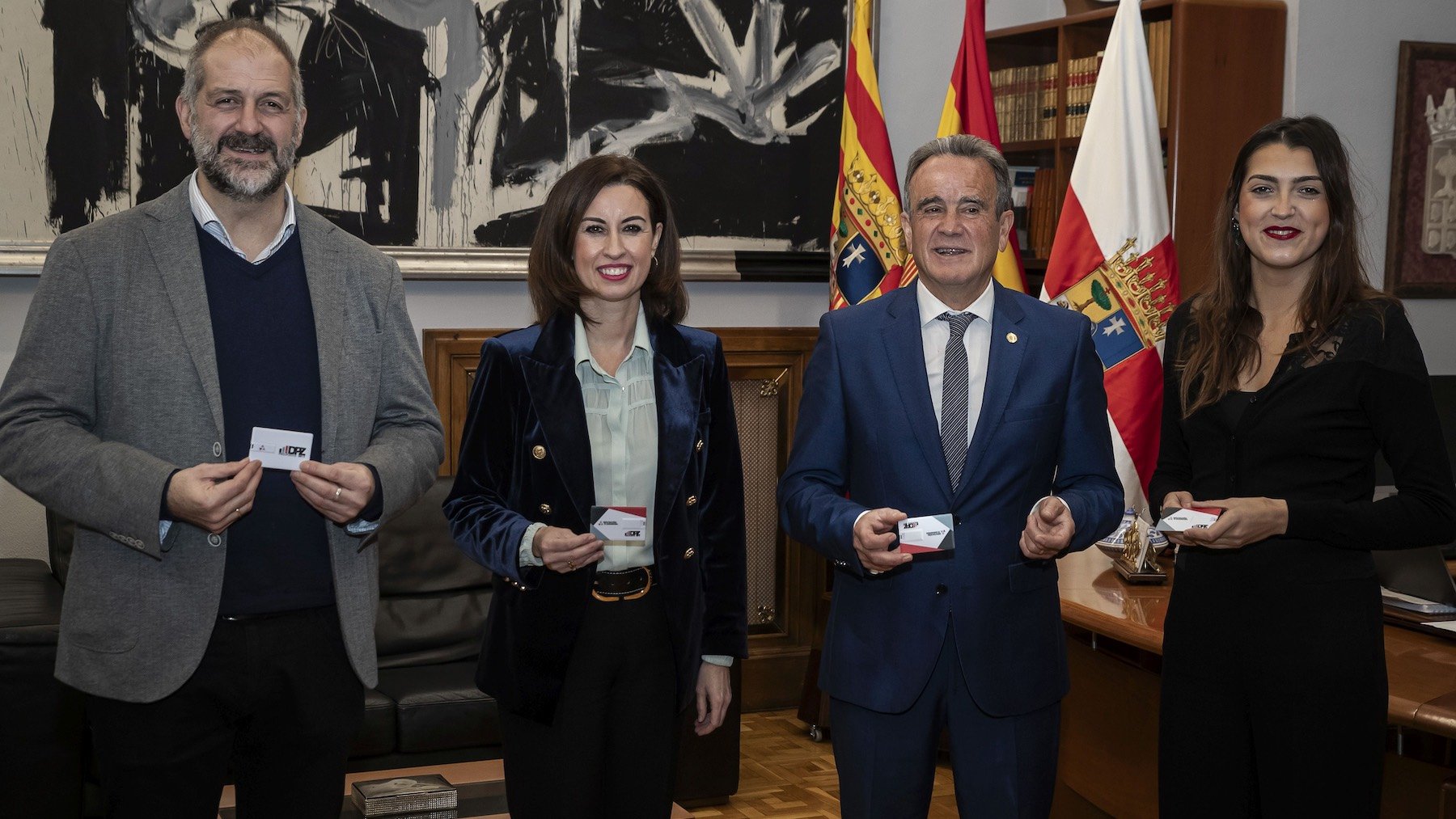 El presidente de la DPZ, Juan Antonio Sánchez Quero, y la vicepresidenta, Teresa Ladrero, con socios de gobierno Nerea Marín (En Común-IU) y José Manuel Latorre (CHA). (Foto: Dani Marzo)