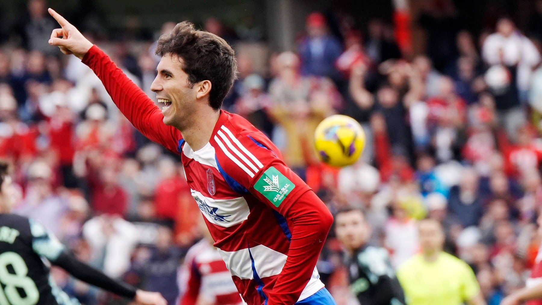 Manu Lama celebra su primer gol como profesional con el Granada. (GranadaCF)