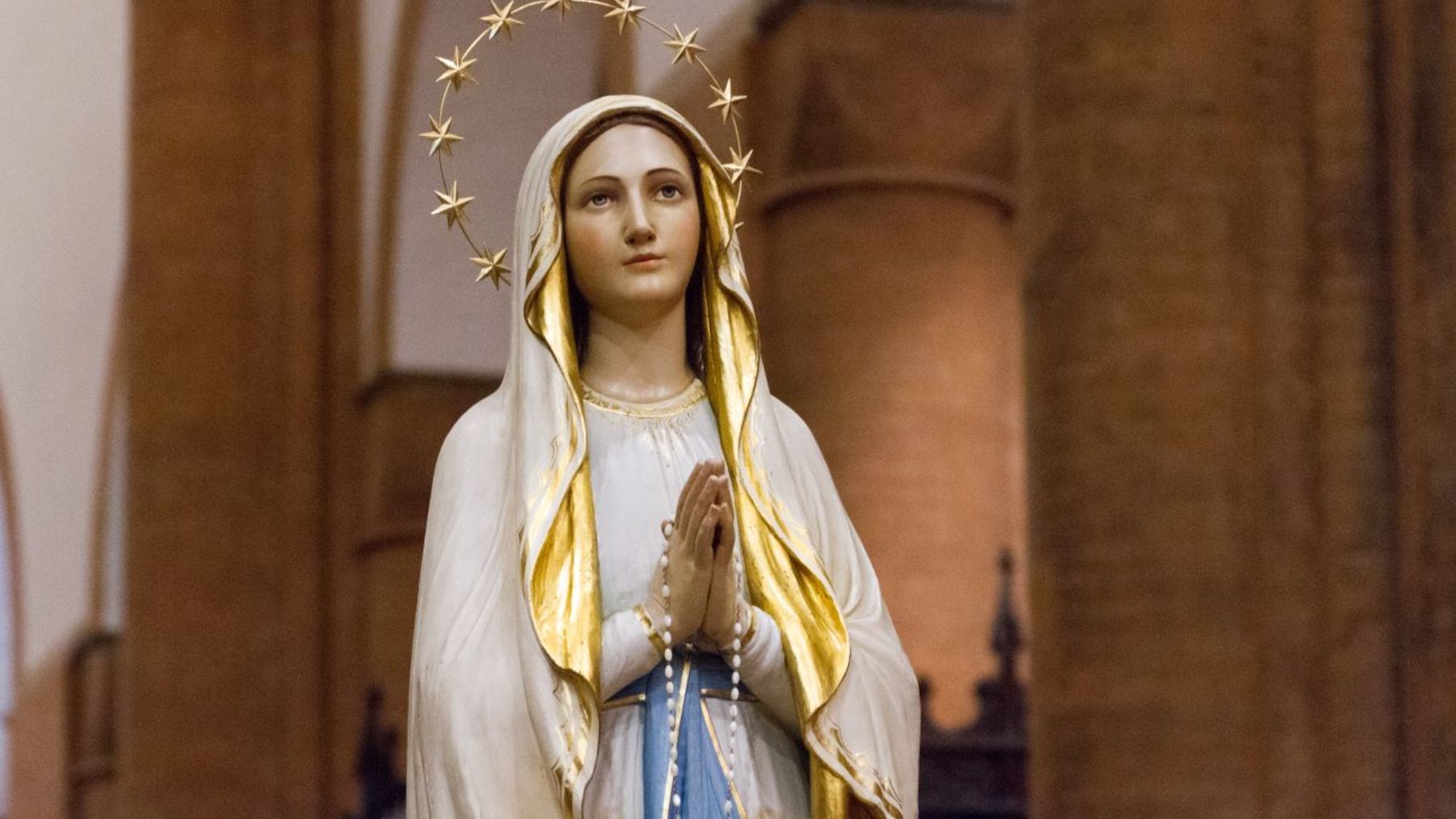 Nuestra Señora de Lourdes.