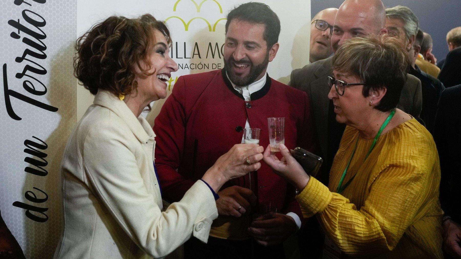 María Jesús Montero en su visita a Fitur. (EFE)