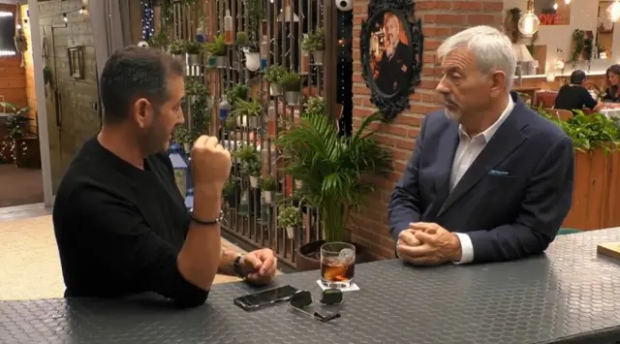 José y Carlos Sobera en 'First Dates'. (Mediaset)