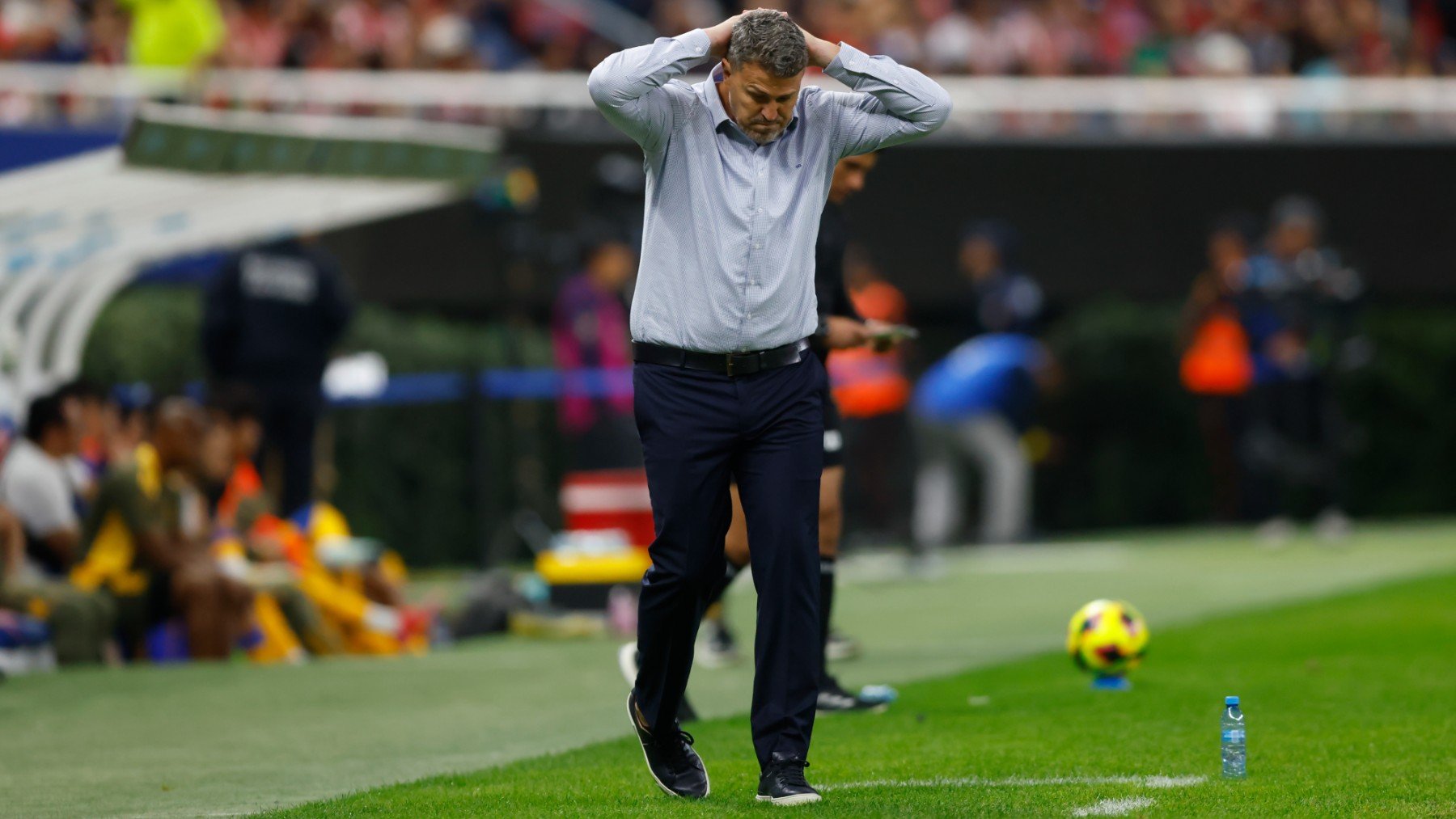 Óscar García Junyent, entrenador del Chivas de Guadalajara. (EFE)