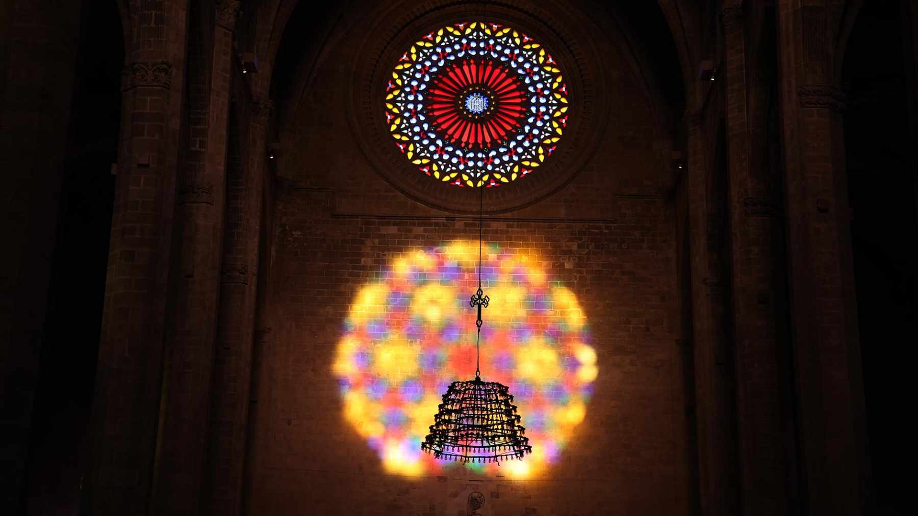 El rosetón la Catedral de Palma durante la Festa de la Llum.