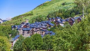 Pueblo más bonito para visitar en febrero