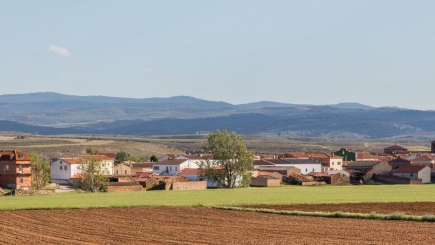 oferta de trabajo en Castilla-La Mancha, casa barata en Castilla-La Mancha, oferta de empleo en Castilla-La Mancha, casas baratas en España, Pobo de Dueñas, casa gratis.