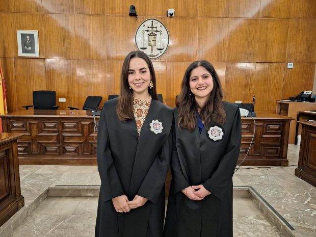 Las nuevas juezas Judit Casasampere Ferrer y Joana María Coll Camps.