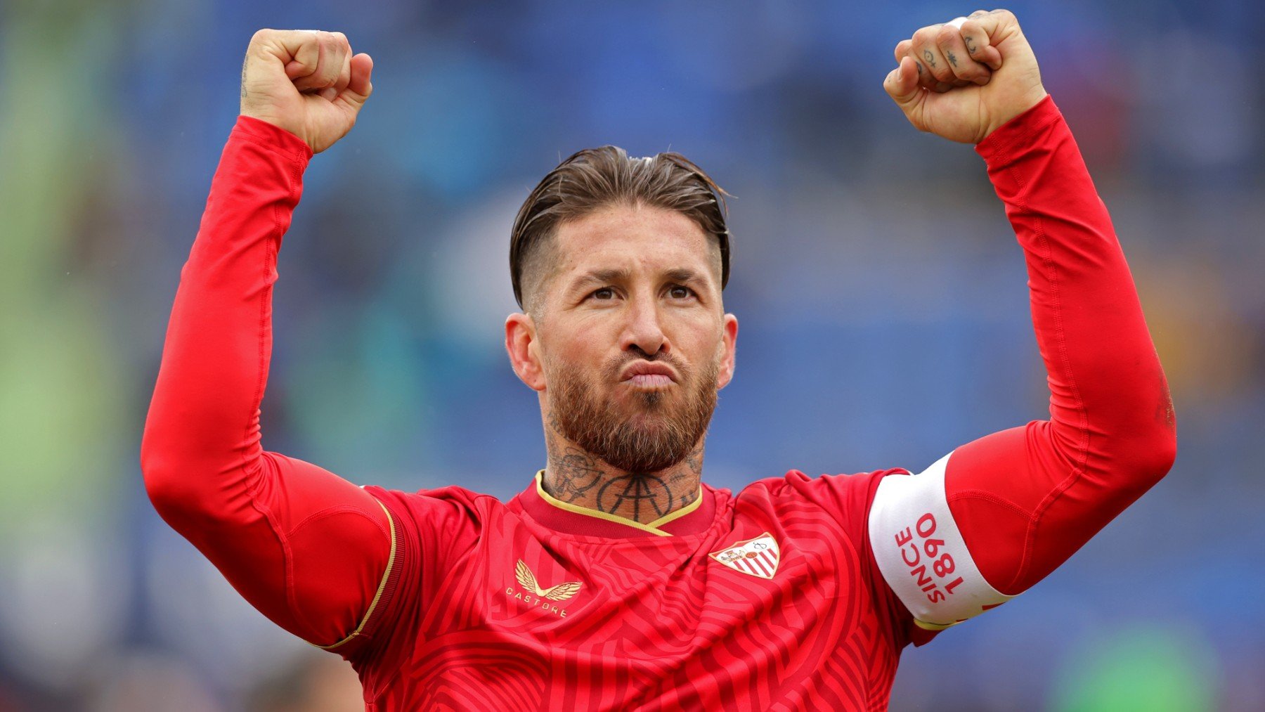 Sergio Ramos celebra un gol en su última temporada con el Sevilla. (Getty)