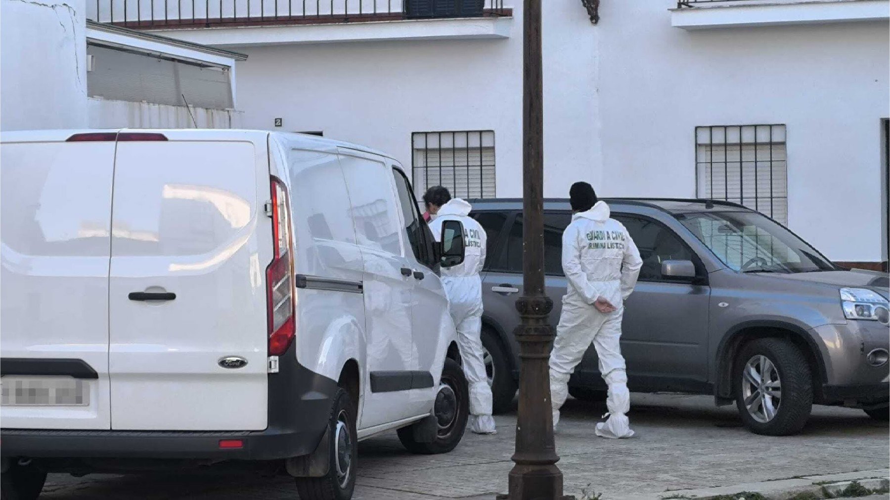 Despliegue de la Guardia Civil en busca del cadáver de la mujer desaparecida en Santa Olalla.