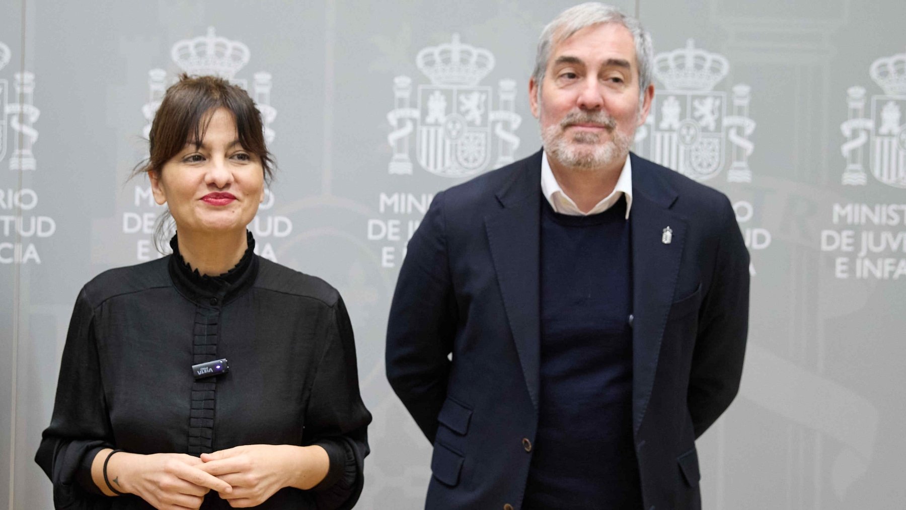 La ministra de Juventud e Infancia, Sira Rego, y el presidente de Canarias, Fernando Clavijo. (Foto: EP)