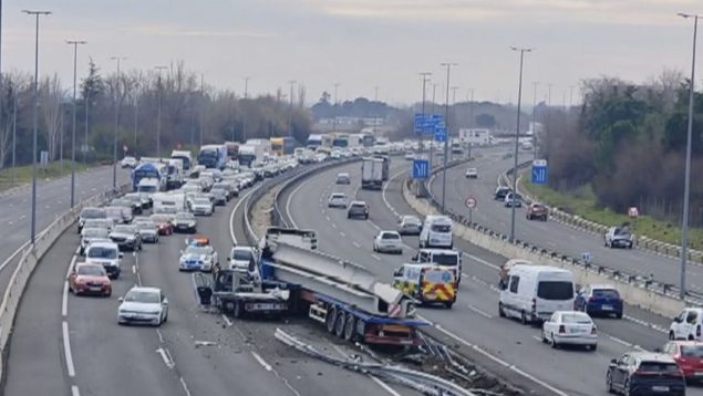 Atascos, retenciones, accidente A1 , atascos, camión, A-1, Madrid