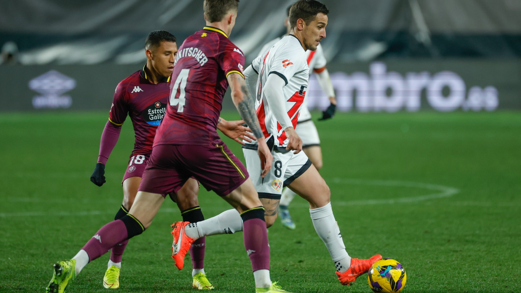 El Rayo Vallecano va en franca progresión en la clasificación. (EFE)