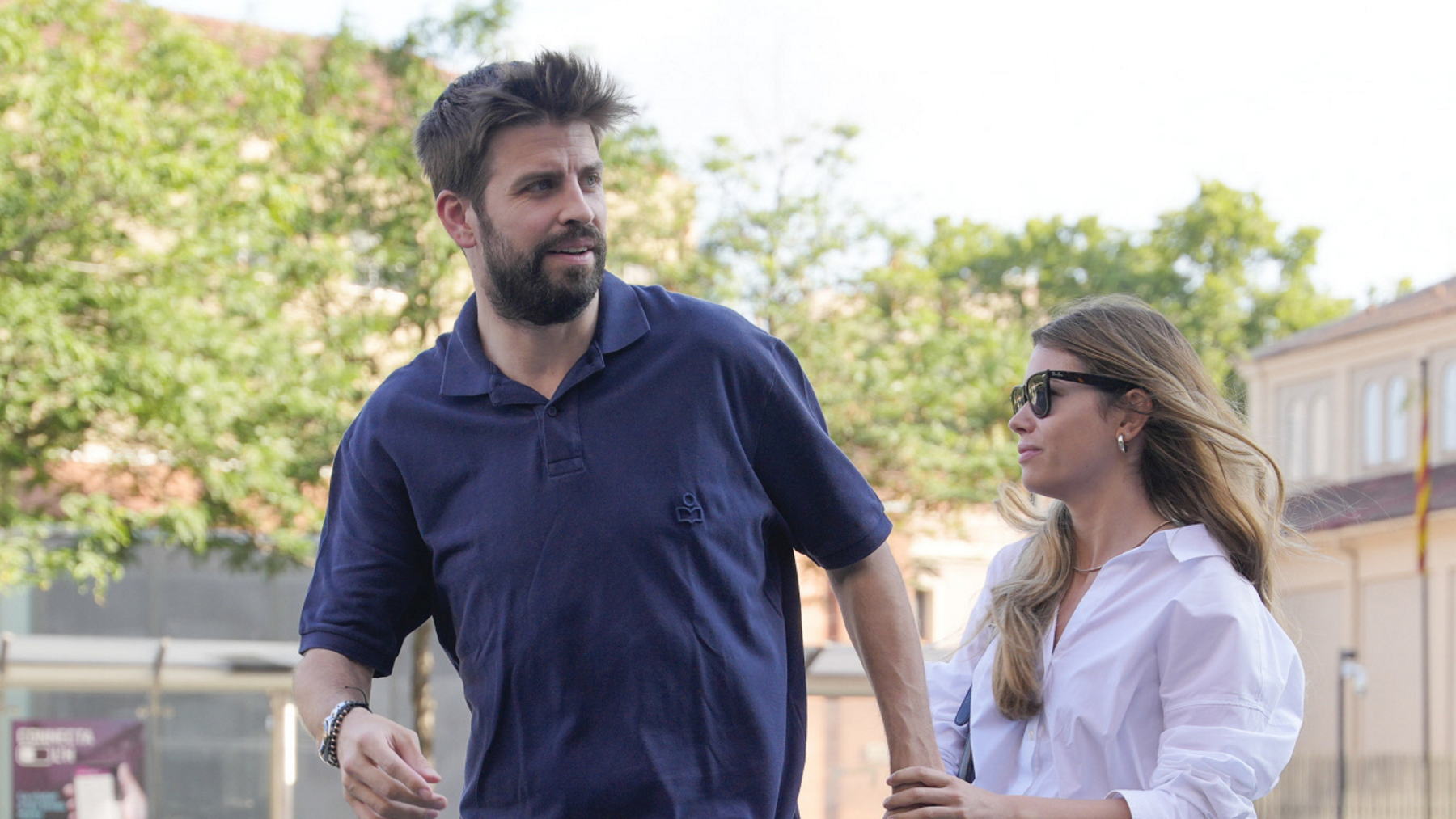 Gerard Piqué con Clara Chía. (Foto: Gtres)