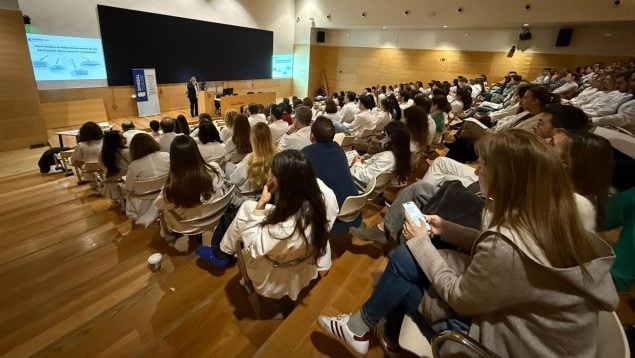 médicos Baleares Simebal estatuto Mónica García manifestación