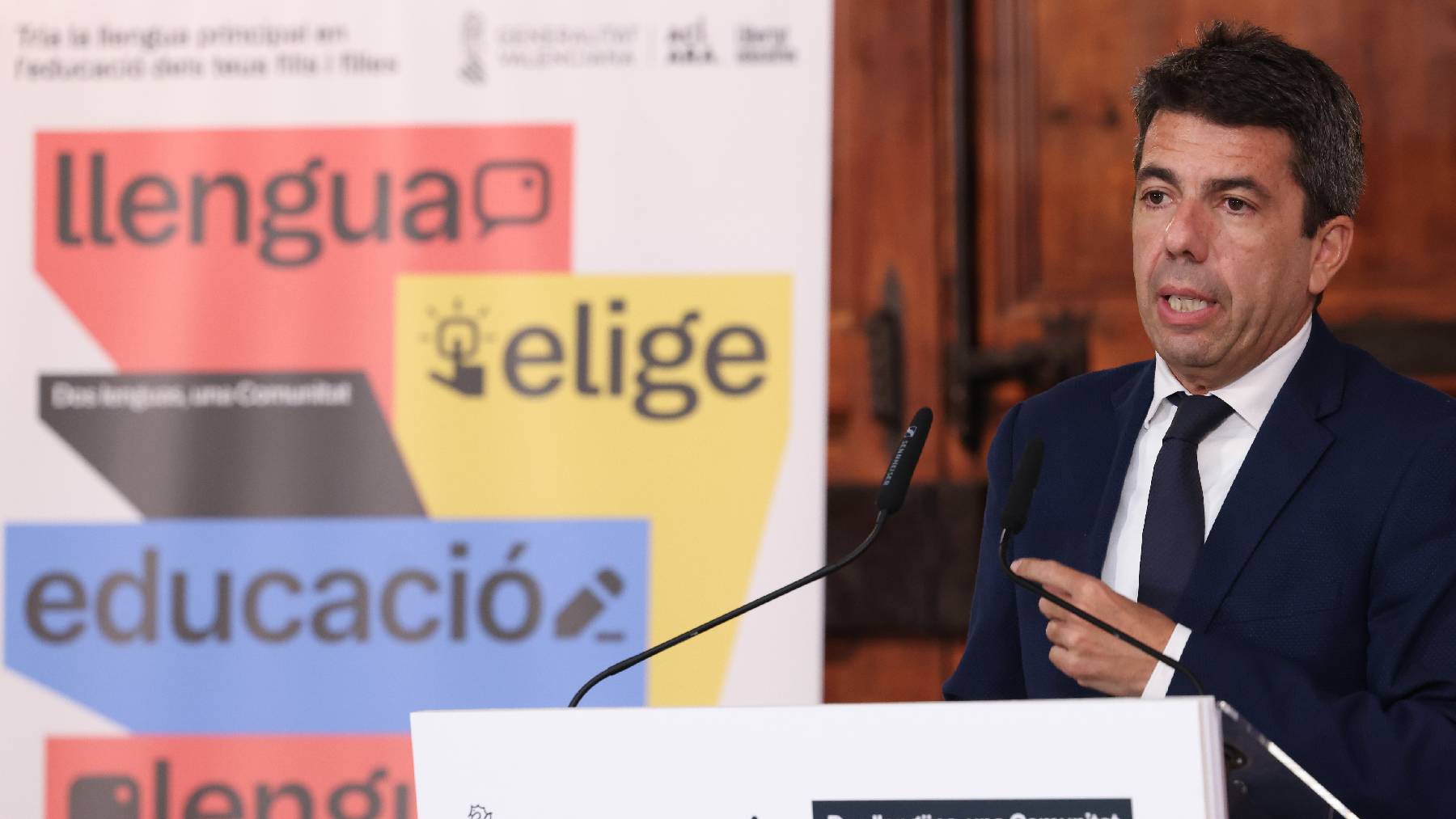 Carlos Mazón en la presentación de la campaña ‘Dos lenguas, una Comunidad’.