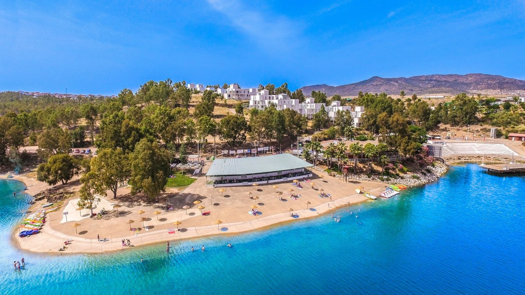 Playa de Orellana la Vieja. Foto: Turismo de Extremadura