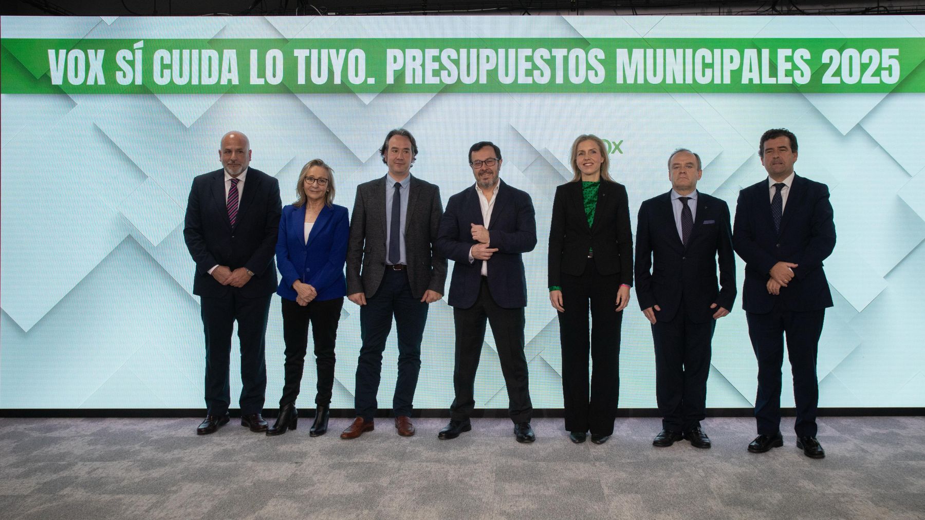 Concejales de Vox de distintos ayuntamientos españoles en un acto celebrado en la sede del partido en Madrid.