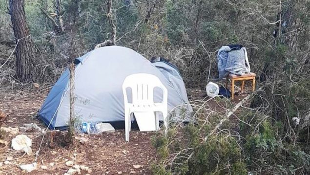 En la zona de sa Talaia se retiraron dos asentamientos