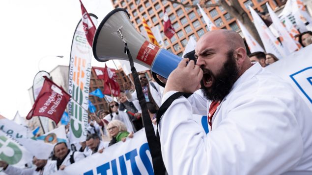 Mónica García manifestación Madrid