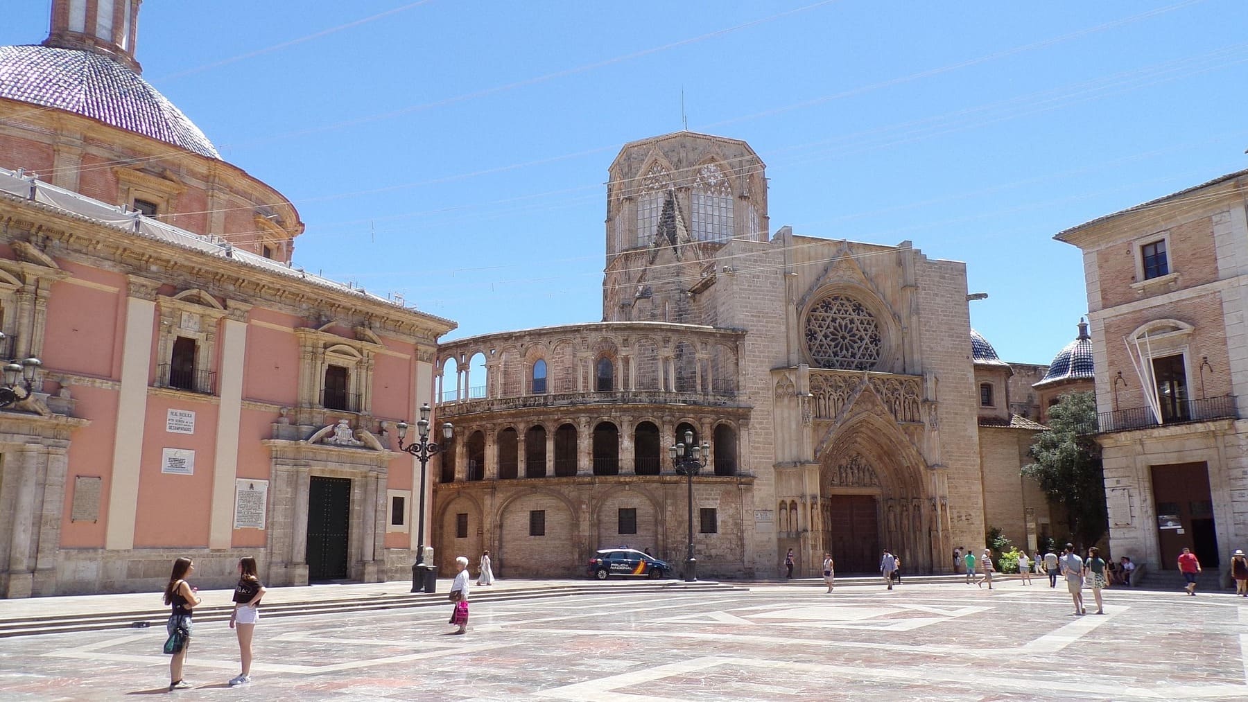 Plaza de la Virgen de Valencia.