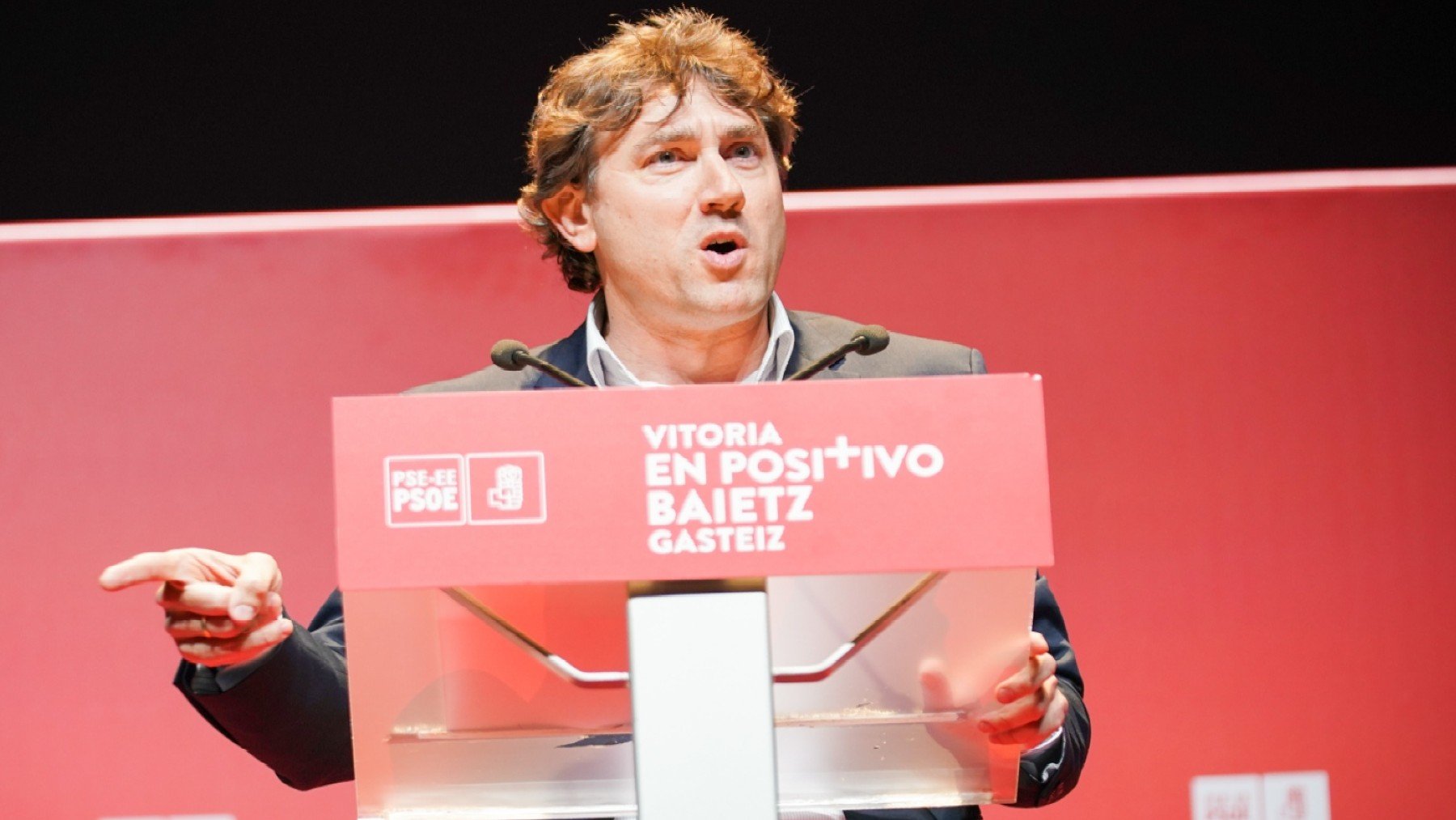 El PSOE vasco equipara a las víctimas de ETA con las de «abusos policiales» en su nuevo ideario político