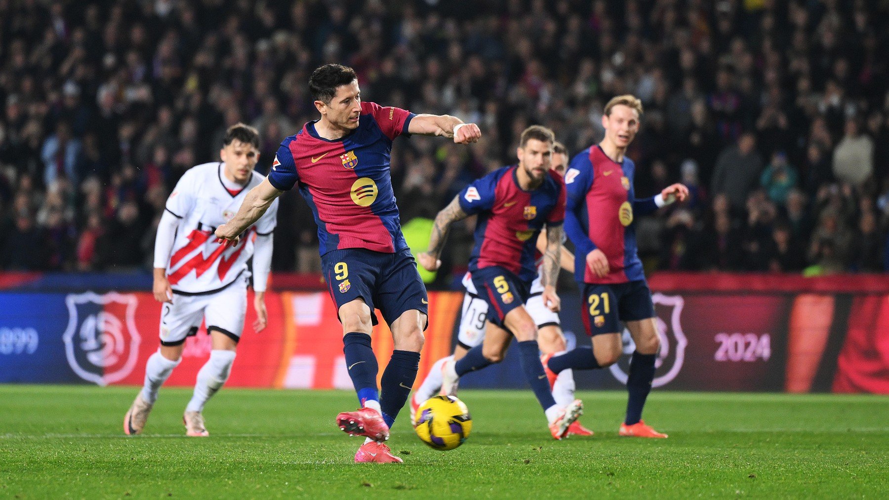 Barcelona vs Rayo Vallecano en directo: dónde ver gratis el partido de la Liga en vivo hoy. (Getty)