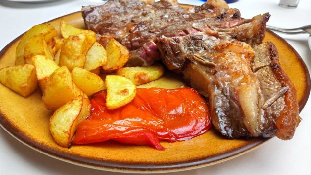 restaurante de carretera, mejor restaurante de carretera de Zaragoza, mejor menú del día en Zaragoza, mejores restaurantes aragoneses, Aragón y restaurantes de carretera, mejores chuletones en Aragón.