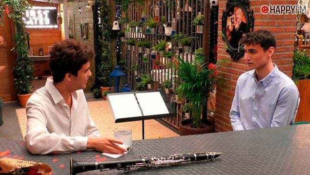 Stefan y Alejandro en First Dates. (Mediaset)